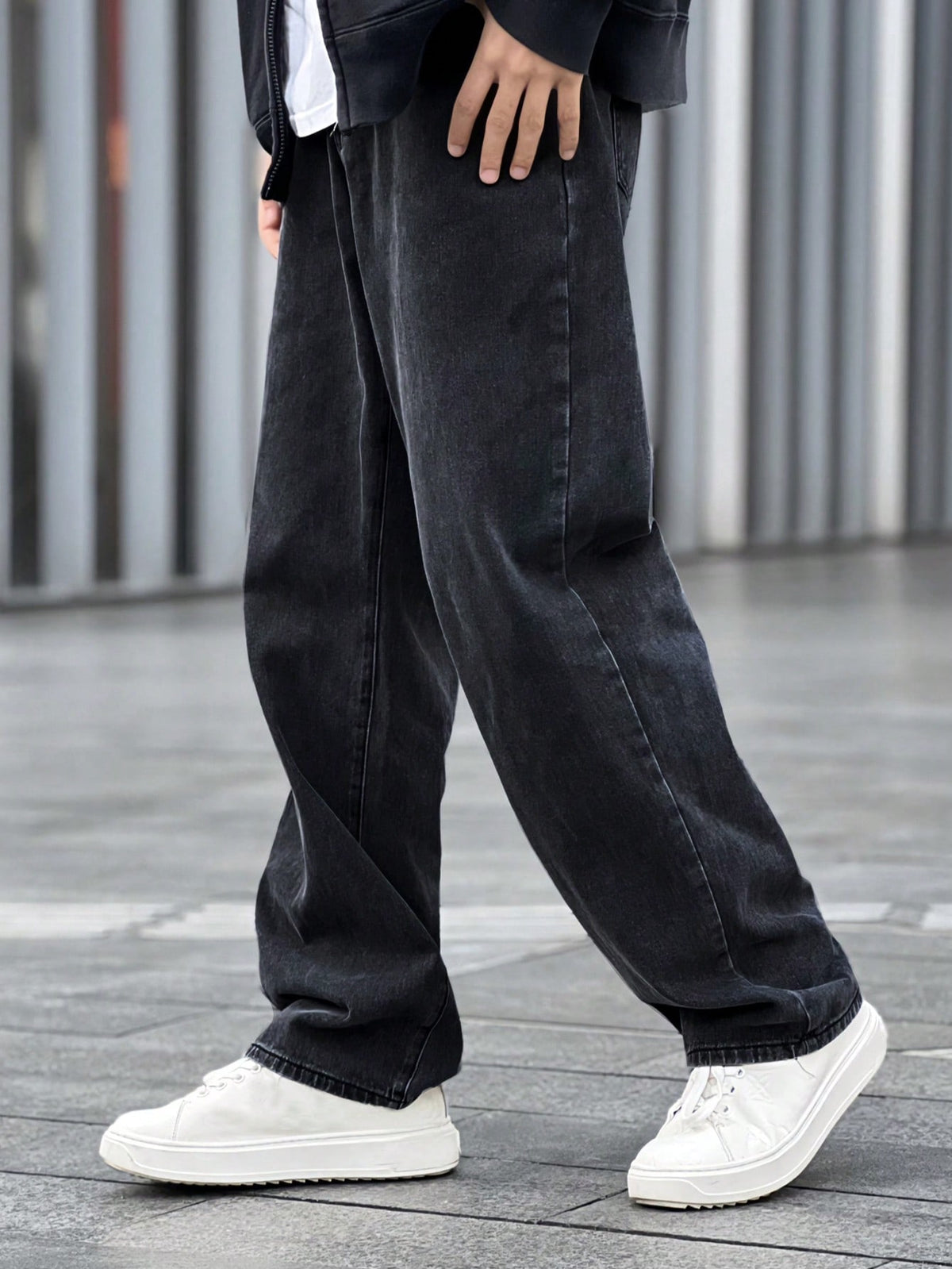 Quarkem Loose Fit Men'S Solid Color Jeans with Slant Pockets