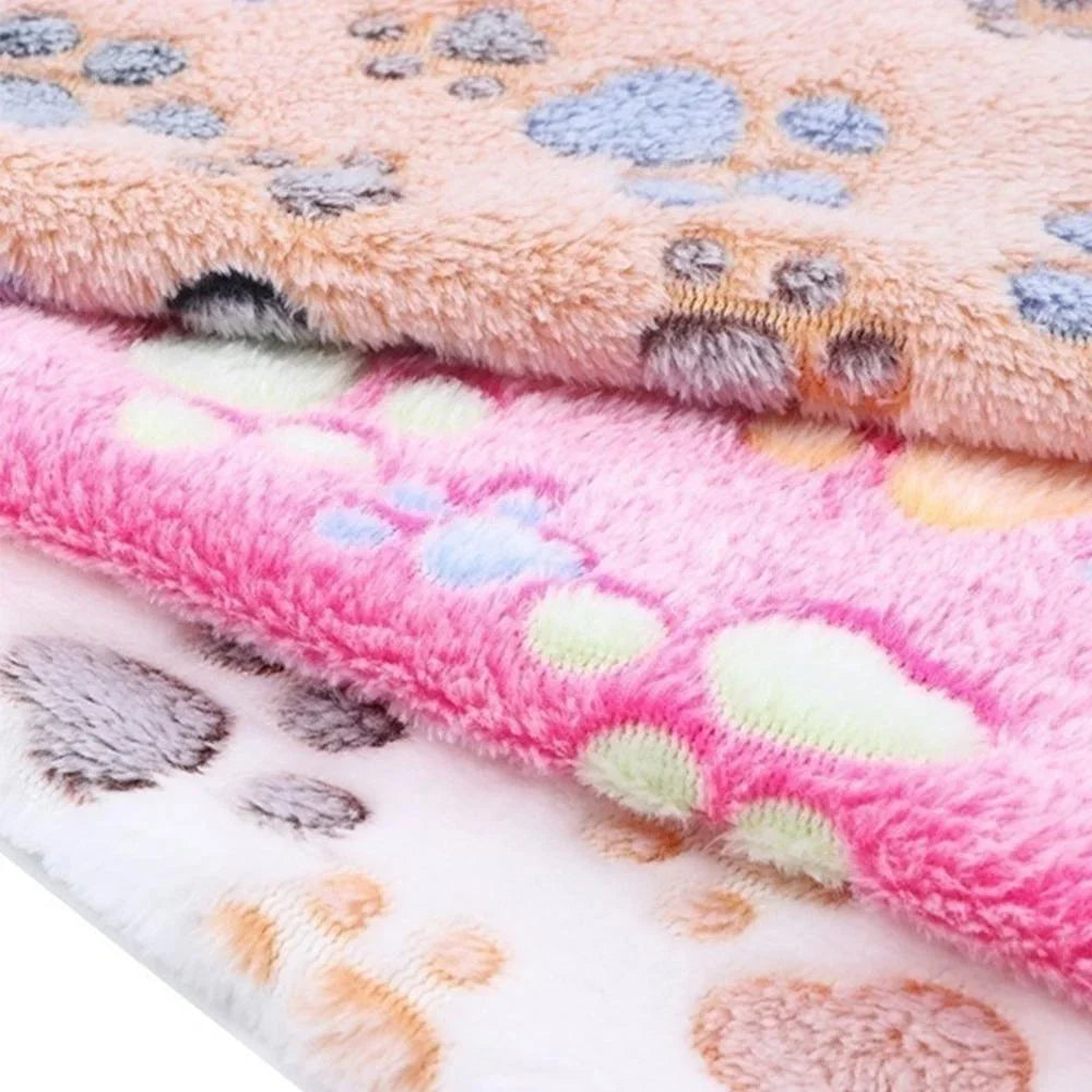 Soft Fluffy High Quality Pet Blanket Cozy Cartoon Pattern Mat Warm Comfortable Blanket for Cats Dogs